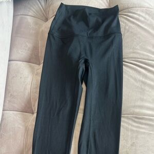 Black athletic leggings